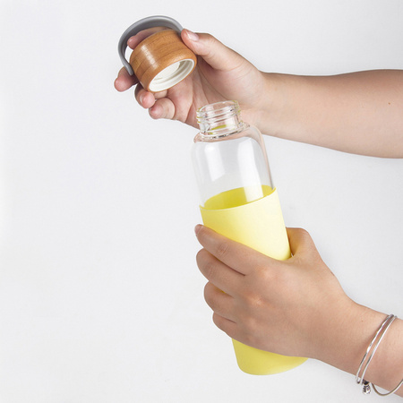 Szklana butelka Refresh 560 ml, żółty  | R08272.03
