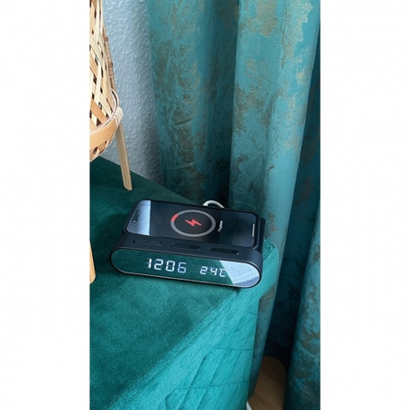 Budzik z bezprzewodową ładowarką ADELAIDE | EG-532503