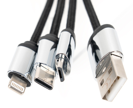 Kabel 4 w 1 z podświetlanym logo w drewnianej obudowie | EG-EG061213