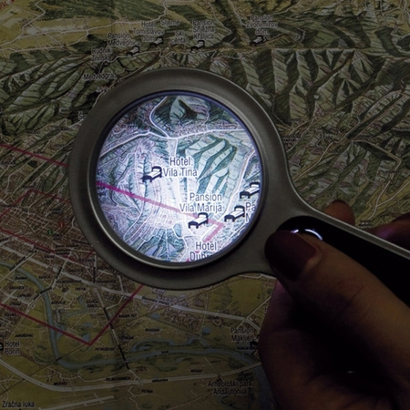 Lupa z lampką plastikowa GLOUCESTER | EG-223803