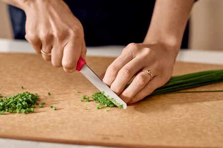 Nóż z ząbkowanym ostrzem SwissClassic Victorinox | EG-67836L11808