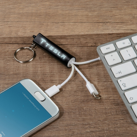 Brelok z przejściówkami do ładowania podświetlany | MC-2078503