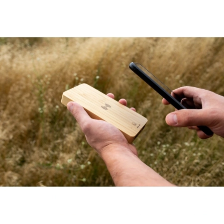Bambusowy bezprzewodowy power bank 8000 mAh B'RIGHT, ładowarka bezprzewodowa 15W Benson | VA-V0053-17